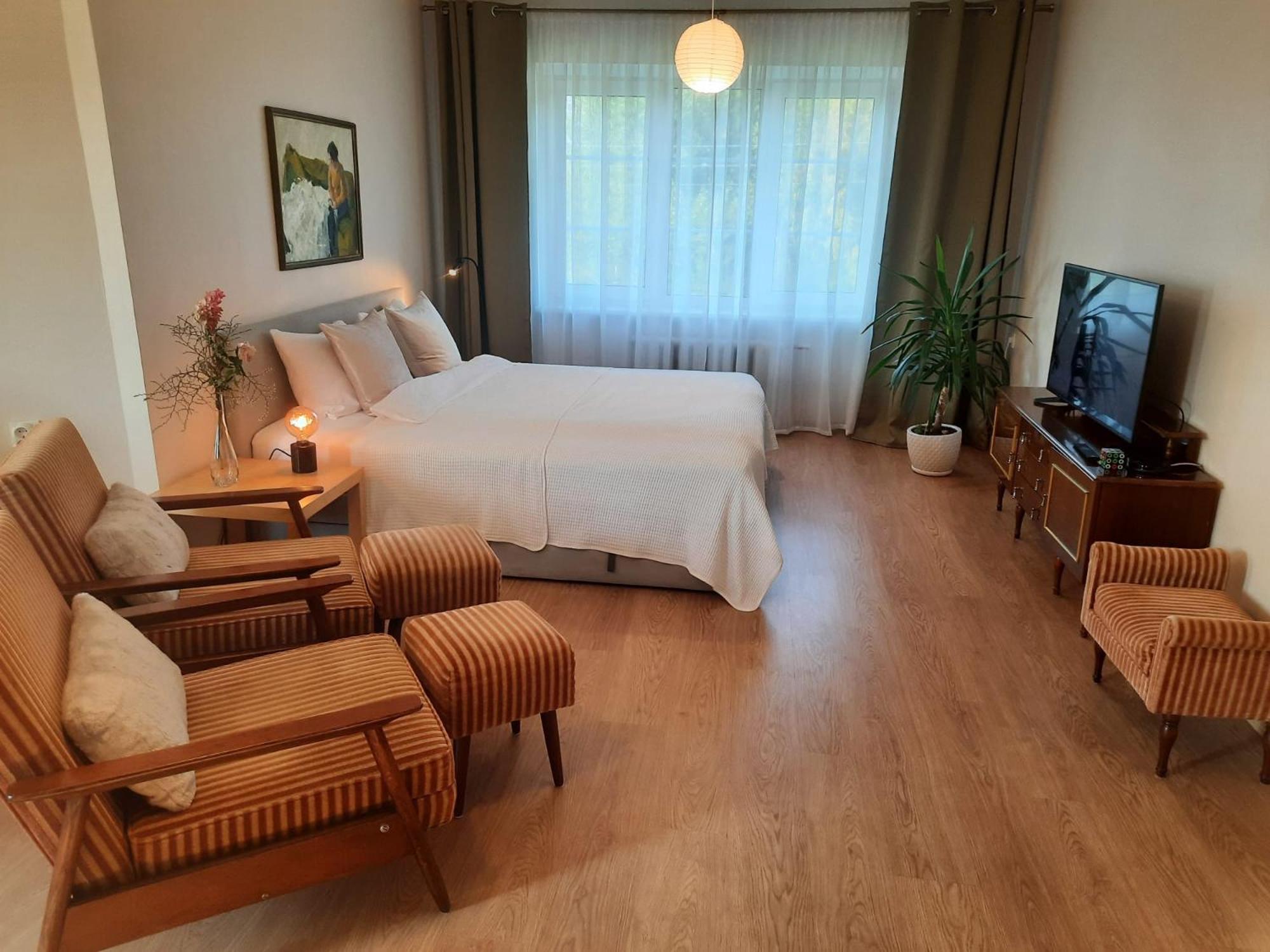 Seimos Bustas Siauliai (Siauliai)